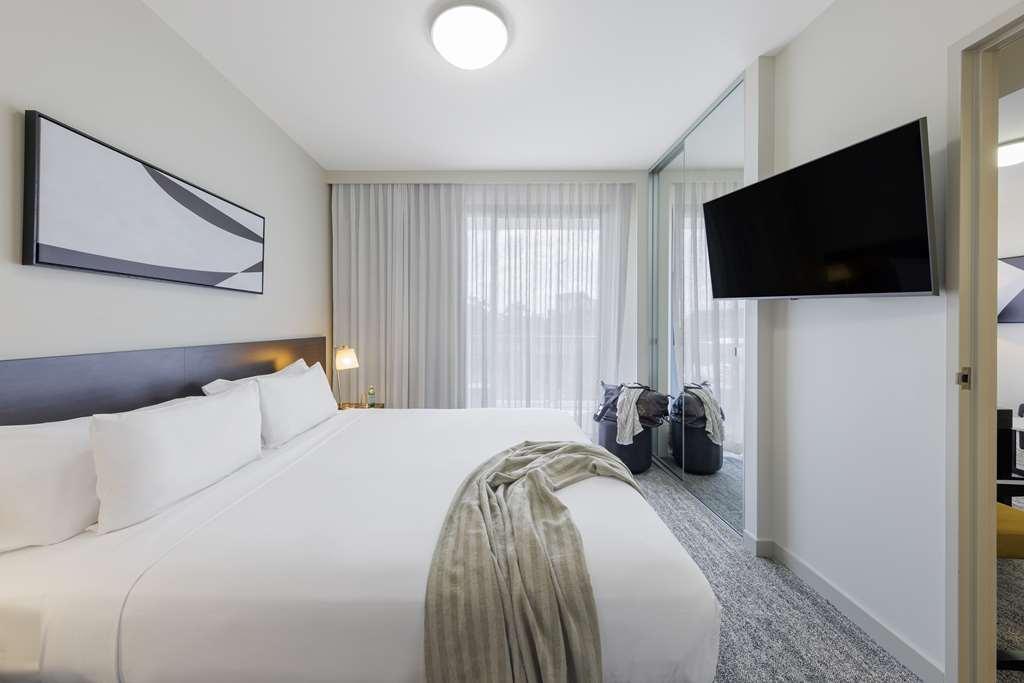 Punthill Norwest Hotel Room photo